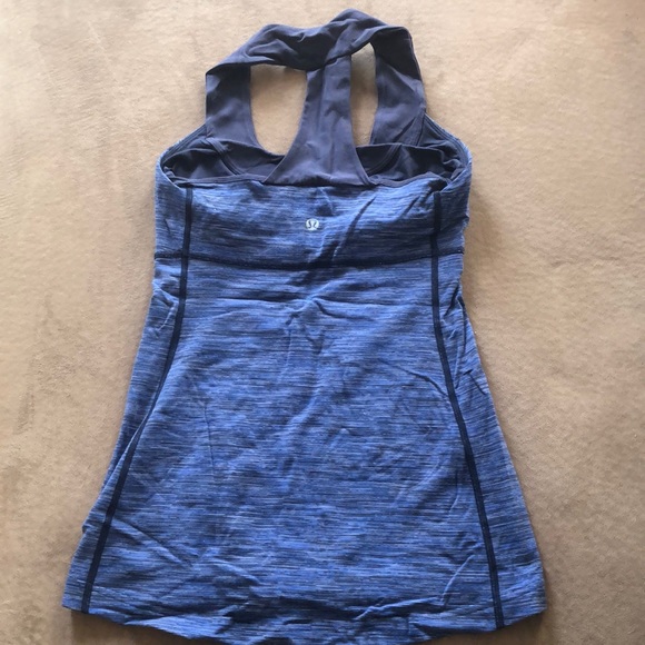 Lululemon Scoop Neck Razorback Tank with Bra - Picture 3 of 6